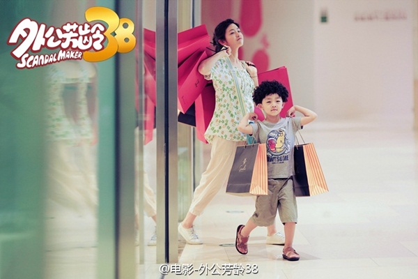 Thư Kỳ dịu d&agrave;ng quyến rũ kh&aacute;c xa với h&igrave;nh ảnh s&aacute;t thủ trong phim mới - Ảnh 4.