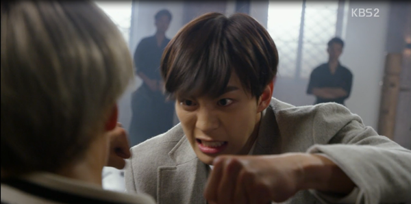 &ldquo;Moorim School&rdquo;: Chết cười với m&agrave;n &ldquo;ảo tưởng sức mạnh&rdquo; của Lee Hyun Woo - Ảnh 2.