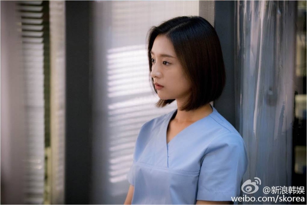 Phim của Song Joong Ki &ndash; Song Hye Kyo bất ngờ bị kh&aacute;n giả H&agrave;n ng&oacute; lơ v&igrave; Bi (Rain) - Ảnh 16.