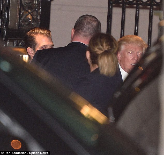 Ông Donald Trump bí mật cùng vợ và các con ăn tối ở Manhattan - Ảnh 4.