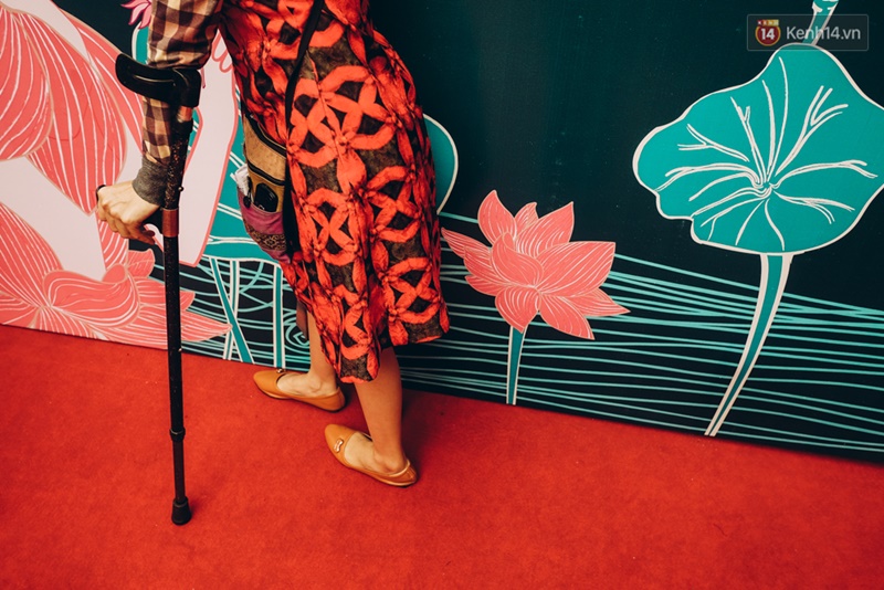 Chùm ảnh xúc động về nét đẹp của những người phụ nữ khuyết tật trên sàn diễn thời trang ở Sài Gòn - Ảnh 1.