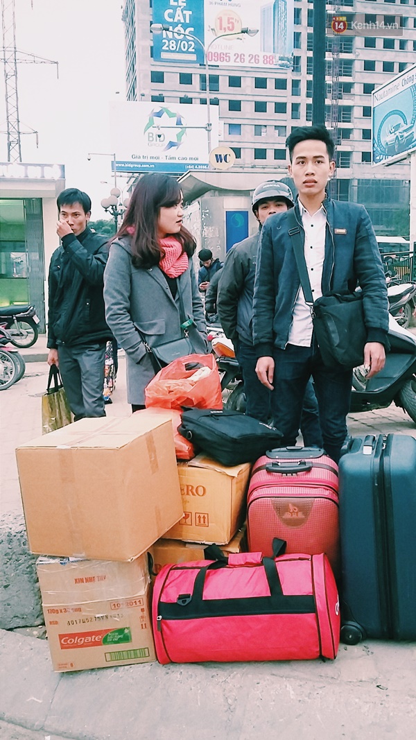 Người Hà Nội - Sài Gòn hối hả về quê nghỉ Tết sau buổi làm việc cuối cùng của năm - Ảnh 19.