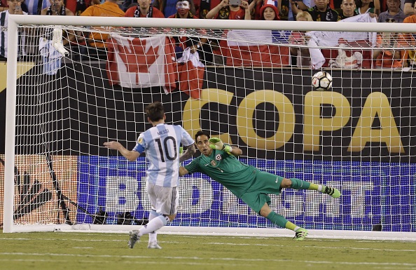 Messi sút trượt penalty, Argentina cay đắng nhìn Chile vô địch Copa America 2016 - Ảnh 14.