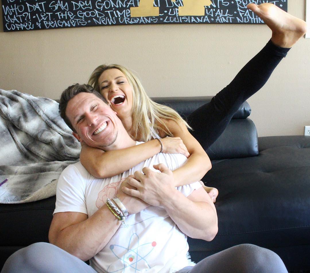 Cặp đ&ocirc;i ph&ograve;ng gym với những m&agrave;n biểu diễn si&ecirc;u vi diệu: Đ&atilde; y&ecirc;u l&agrave; phải đẹp l&ecirc;n c&ugrave;ng nhau! - Ảnh 5.