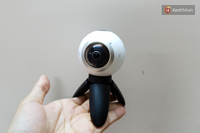 Trải nghiệm Gear 360: Bấm một lần, chụp cả thế giới - Ảnh 2.