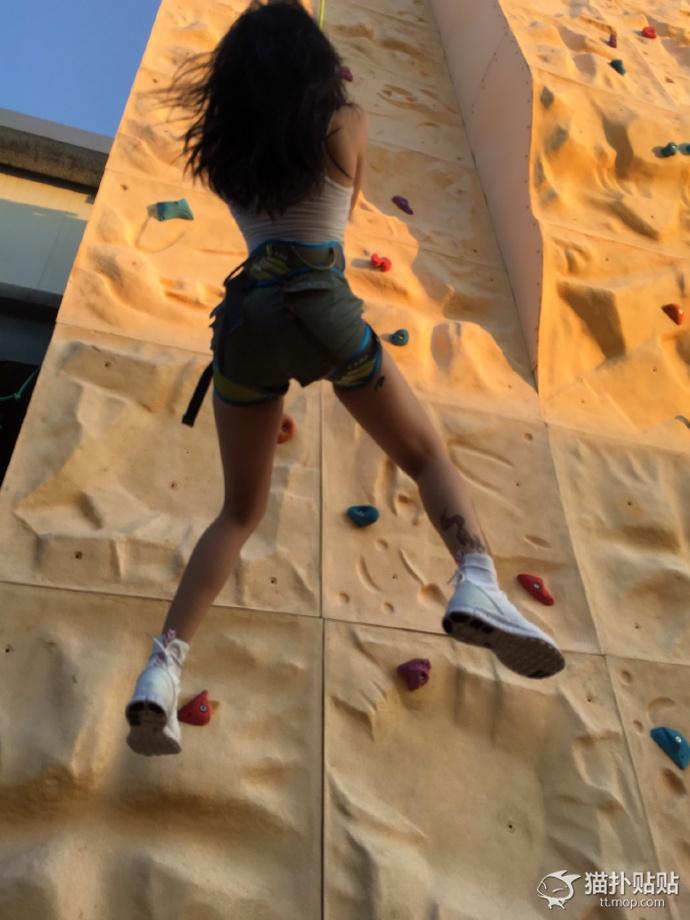 Cô nàng được mệnh danh là sát thủ bóng lưng khiến dân tình ngỡ ngàng khi... quay mặt lại - Ảnh 6. Cô nàng được mệnh danh là sát thủ bóng lưng khiến dân tình ngỡ ngàng khi... quay mặt lại - Ảnh 6.