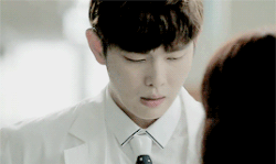 Doctors: Yoon Kyun Sang đã phá nát hình tượng nam thứ hoàn hảo trên phim Hàn! - Ảnh 10.