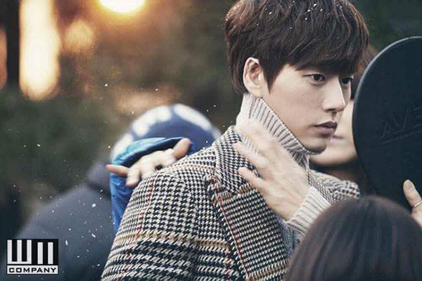 Fan mừng rơn vì phim Trung của Park Hae Jin cuối cùng cũng được ra mắt - Ảnh 3.