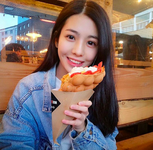 Nụ cười của c&ocirc; g&aacute;i n&agrave;y chắc chắn sẽ khiến mọi ch&agrave;ng trai y&ecirc;u ngay từ c&aacute;i nh&igrave;n đầu ti&ecirc;n - Ảnh 3.