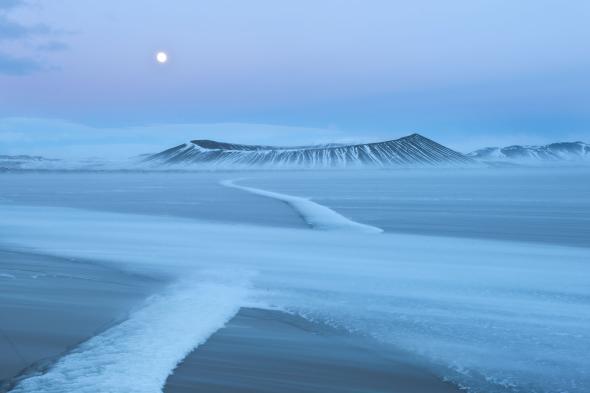 Đố bạn biết: Vì sao Greenland thì toàn băng, trong khi Iceland phủ xanh cây cỏ? - Ảnh 3.