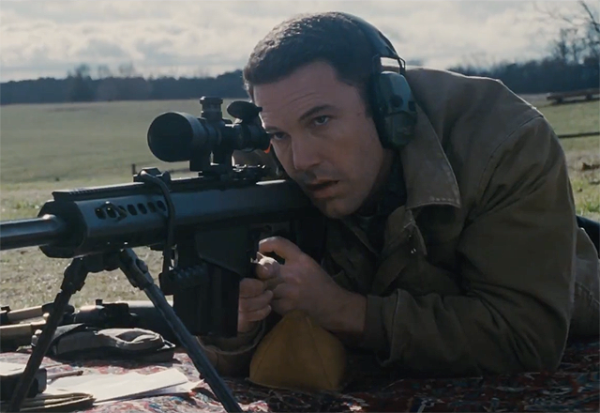 Cởi áo Người Dơi, Ben Affleck hóa sát thủ tự kỷ trong The Accountant - Ảnh 3.