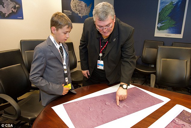 Bằng Google Earth, cậu bé 15 tuổi đã khám phá ra di tích bị lãng quên của nền văn minh Maya - Ảnh 3.