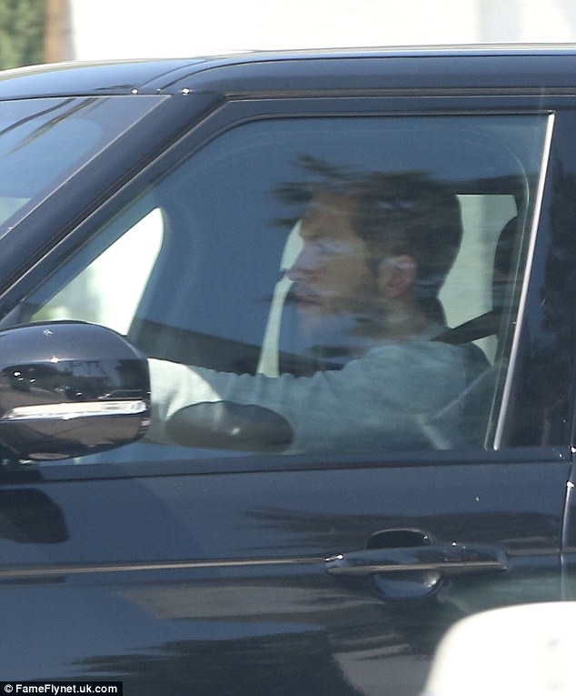 Calvin Harris lần đầu xuất hiện sau chia tay v&agrave; đang tạm ngừng hẹn h&ograve; - Ảnh 1.