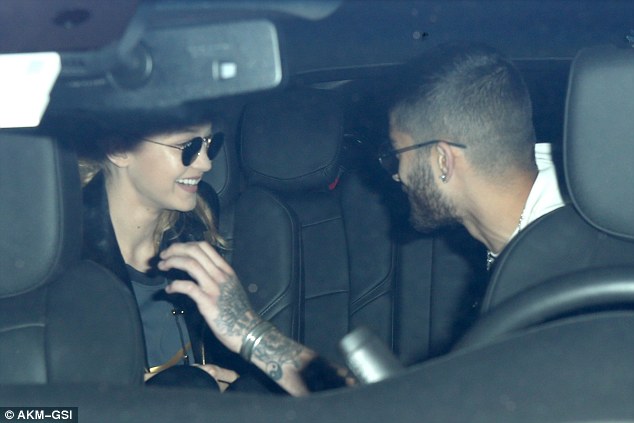 Vừa chia tay được 1 tuần, Gigi Hadid và Zayn Malik lại tình tứ bên nhau - Ảnh 5.