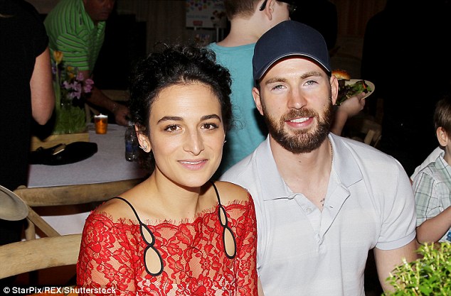 Chris Evans bị nghi là người thứ 3 khiến bạn gái mới bỏ chồng - Ảnh 3.