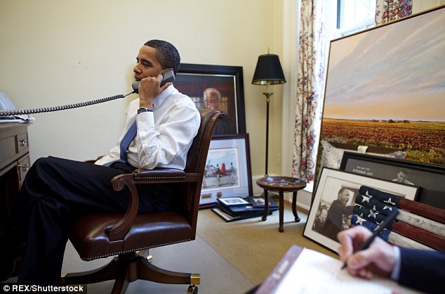 Obama trong bóng tối: Những giây phút cô đơn lúc nửa đêm ở Nhà trắng - Ảnh 2.