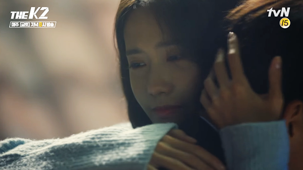 “K2”: Ji Chang Wook – Yoona bí mật hẹn hò trên nóc nhà - Ảnh 39.