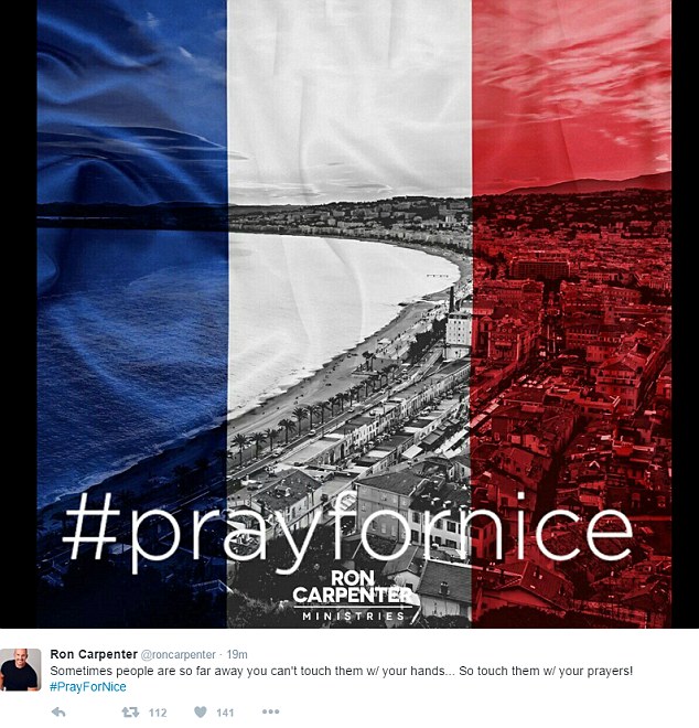 Khi Ph&aacute;p tr&agrave;n ngập đau thương, cả thế giới đều hashtag #PrayForNice để s&aacute;t c&aacute;nh c&ugrave;ng người d&acirc;n Ph&aacute;p - Ảnh 8.
