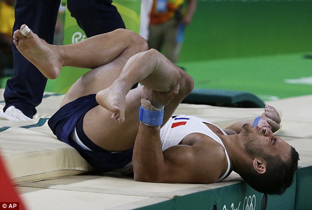 Ca chấn thương ghê rợn đầu tiên ở Olympic Rio 2016 - Ảnh 3.