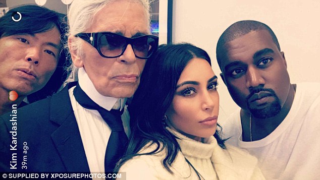 Biểu tượng thời trang Karl Lagerfeld chỉ tr&iacute;ch Kim: Khoe của nhiều th&igrave; bị cướp th&ocirc;i - Ảnh 1.