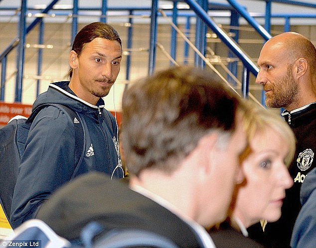 Người b&iacute; ẩn gi&uacute;p Ibrahimovic trường sinh tr&ecirc;n s&acirc;n b&oacute;ng - Ảnh 1.