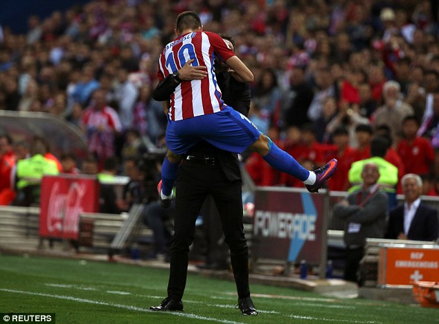 Atletico giữ vững ngôi đầu La Liga bằng chiến thắng hủy diệt 7-1 - Ảnh 4.