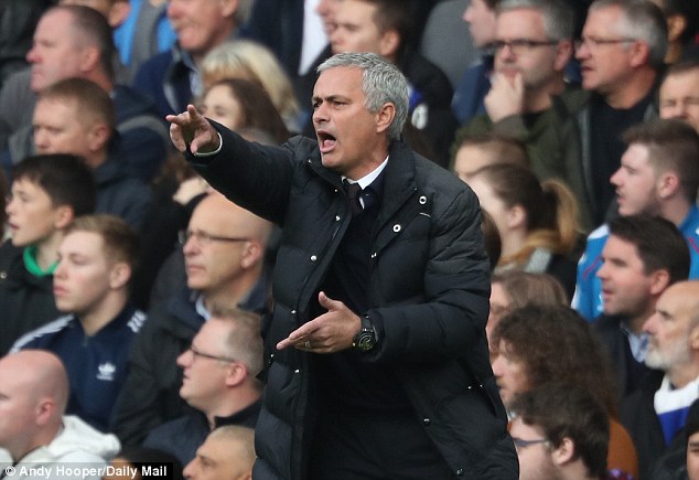 Trung Quốc sẵn sàng trải thảm tiền chào đón… Jose Mourinho - Ảnh 3.