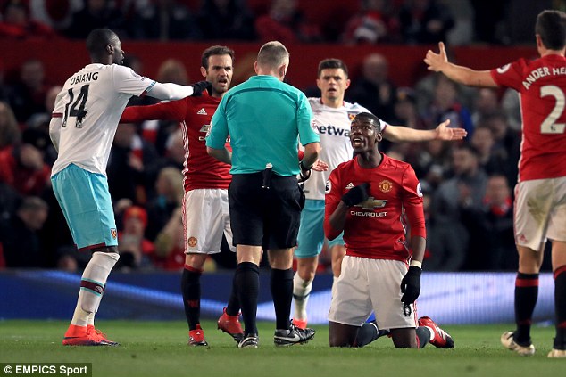 Mourinho và sự xấu xí lỗi thời - Ảnh 2.