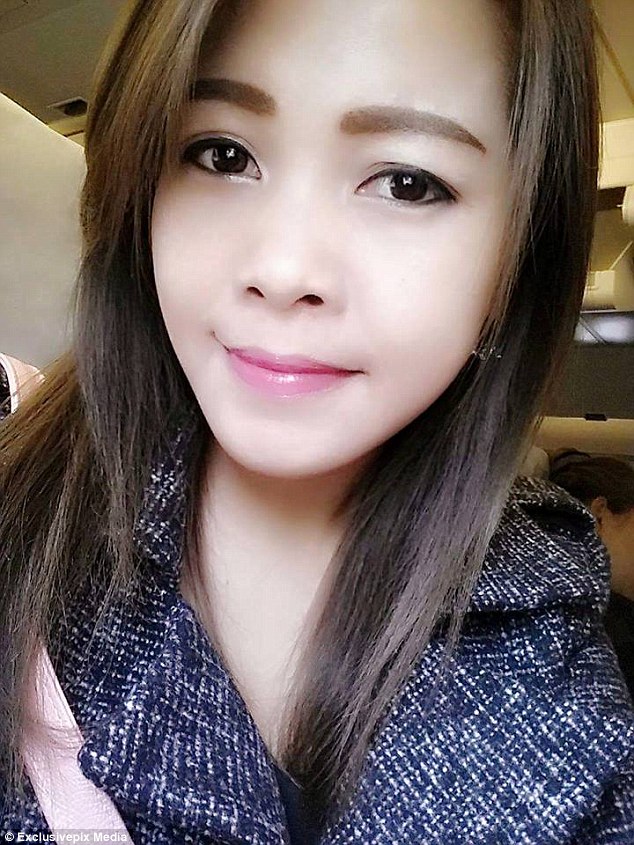 Cô gái Thái từng rất xinh đẹp đau đớn vì gương mặt bỗng biến dạng khó hiểu - Ảnh 5. Cô gái Thái từng rất xinh đẹp đau đớn vì gương mặt bỗng biến dạng khó hiểu - Ảnh 5.