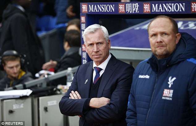 Huấn luyện vi&ecirc;n thứ 2 bị sa thải ở Premier League - Ảnh 1.