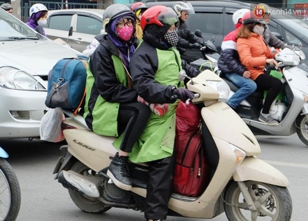 Người Hà Nội - Sài Gòn hối hả về quê nghỉ Tết sau buổi làm việc cuối cùng của năm - Ảnh 9.