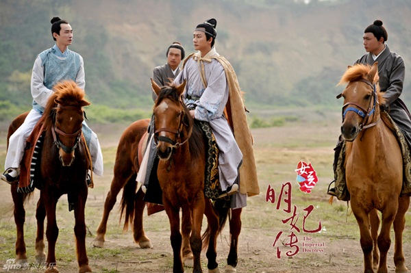 Fan tố Nữ Y Minh Phi Truyện đạo trang phục từ phim cổ trang Hàn Quốc - Ảnh 4.