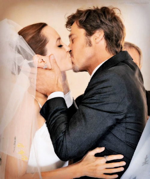 12 năm bên nhau, cặp đôi vàng Hollywood Angelina Jolie - Brad Pitt đã hạnh phúc đến ai cũng phải ngưỡng mộ! - Ảnh 19.