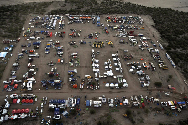 Toàn cảnh giải đua xe xuyên sa mạc khắc nghiệt nhất hành tinh Dakar Rally 2016 - Ảnh 5.