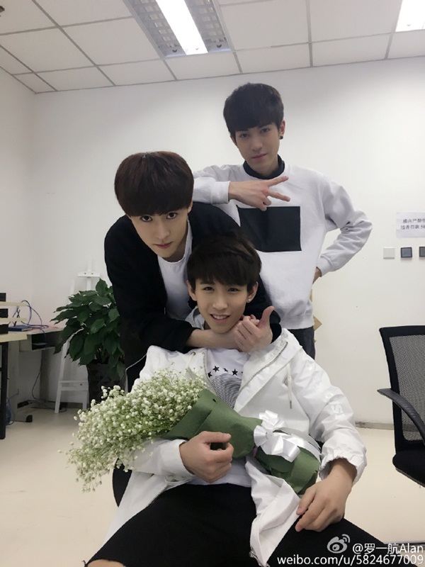 Trailer phim chuyển thể đam mỹ Song Tr&igrave;nh lộ t&igrave;nh tiết nửa k&iacute;n nửa hở - Ảnh 12.