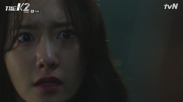 “K2”: Ji Chang Wook bất lực nhìn Yoona bị kẻ thù bắt cóc - Ảnh 49.