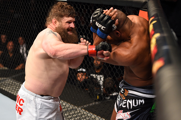 Roy Nelson - g&atilde; bụng bự một m&uacute;i với c&uacute; đấm nặng ng&agrave;n c&acirc;n - Ảnh 4.