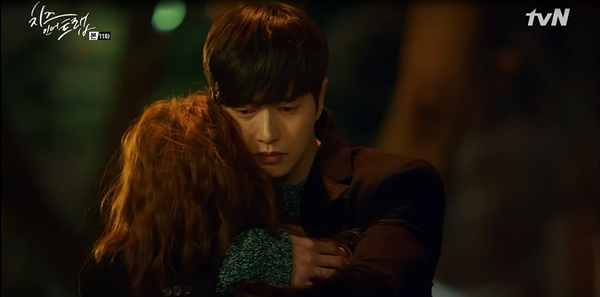 &ldquo;Cheese In The Trap&rdquo;: Ng&acirc;y ngất trước nụ h&ocirc;n &ldquo;giường chiếu&rdquo; l&atilde;ng mạn của Park Hae Jin - Ảnh 4.