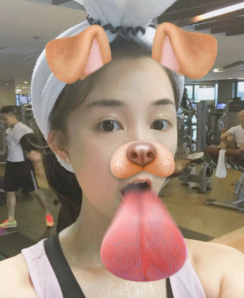 Trào lưu mới siêu hot: Ai mê selfie, nhất định phải có những tấm hình này chụp bằng filter của Snapchat   - Ảnh 1.