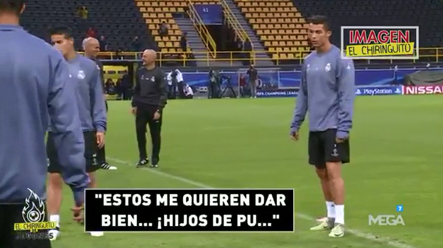 Cristiano Ronaldo chửi rủa và ăn chân đồng đội - Ảnh 2.