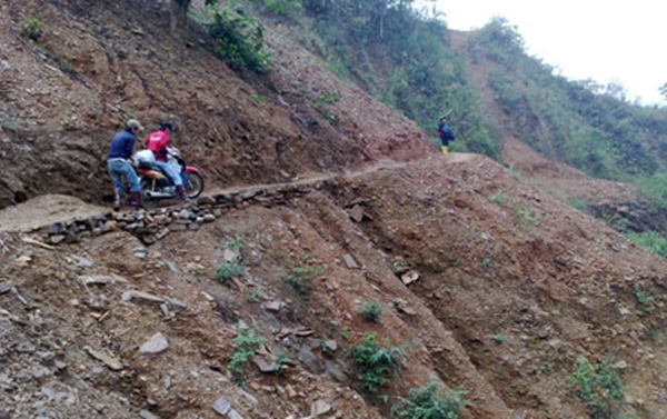 Những kilomet cu&ocirc;́i cùng và ranh giới mỏng manh giữa sự s&ocirc;́ng và cái ch&ecirc;́t - Ảnh 1.