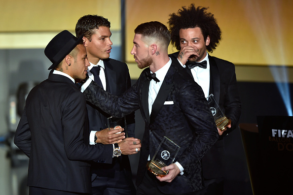 Fan Barca gọi t&ecirc;n v&agrave; cầu xin Neymar đừng tới Real Madrid - Ảnh 3.