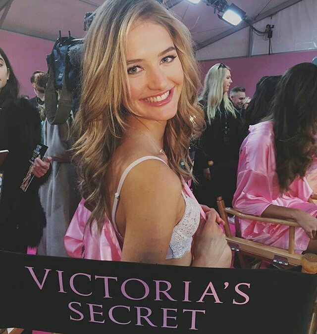 Victorias Secret Fashion Show 2016: Dàn mẫu nóng bỏng tất bật makeup, làm tóc trước giờ G - Ảnh 51.