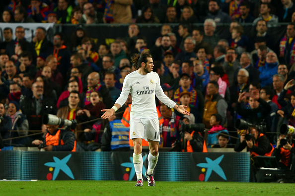 Ronaldo, Benzema giúp Real Madrid ngược dòng khó tin ngay tại Nou Camp - Ảnh 9.