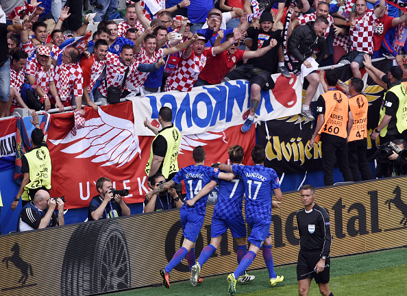 CH Czech 2-2 Croatia: Kịch tính tới phút chót - Ảnh 7.