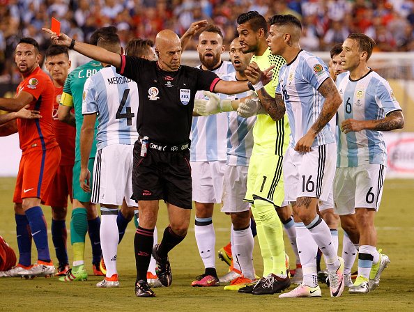 Messi sút trượt penalty, Argentina cay đắng nhìn Chile vô địch Copa America 2016 - Ảnh 8.