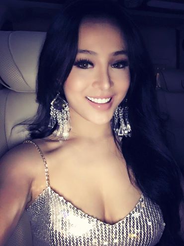 Giờ khắc năm mới, Mie đăng ảnh c&ocirc;ng khai c&ugrave;ng bạn trai, Quỳnh Anh Shyn hội ngộ Will (365) - Ảnh 12.