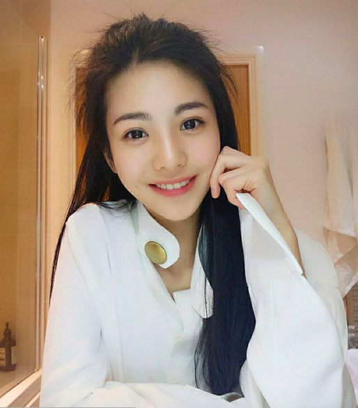 Nụ cười của c&ocirc; g&aacute;i n&agrave;y chắc chắn sẽ khiến mọi ch&agrave;ng trai y&ecirc;u ngay từ c&aacute;i nh&igrave;n đầu ti&ecirc;n - Ảnh 6.