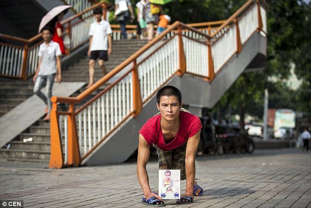 Nghẹn lòng câu chuyện người cha tật nguyền, lang thang khắp Trung Quốc tìm con trai bị bắt cóc - Ảnh 5.