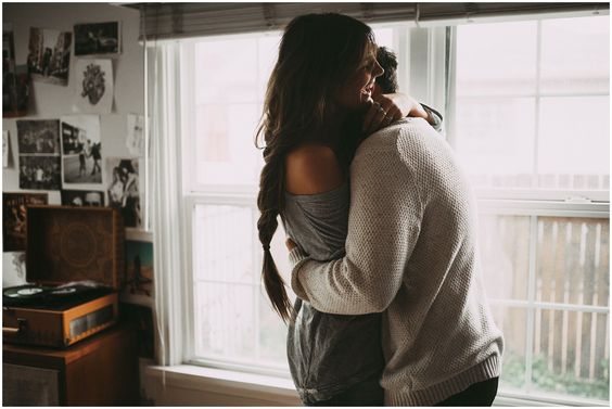 Tình yêu vốn dĩ buồn như thế, lúc nào cũng bất lực trước cô đơn - Ảnh 4.